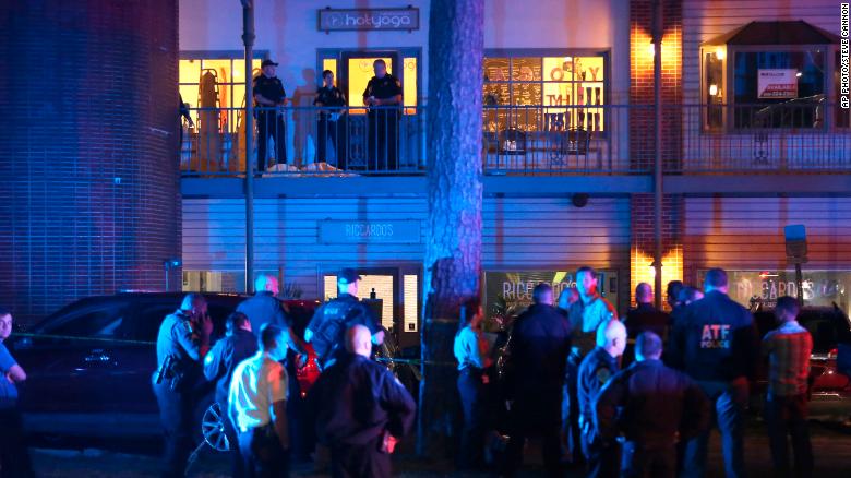 FL yoga studio shooting 181102